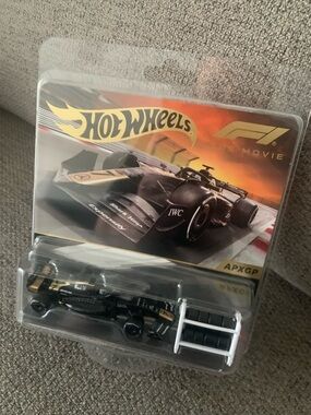 Hot Wheels F1 The Movie APXGP Real Rides 1:64 Die Cast Collector Car
